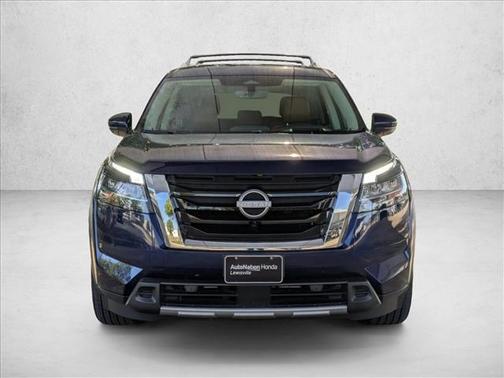 2024 Nissan Pathfinder Platinum FWD