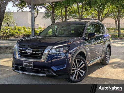 2024 Nissan Pathfinder Platinum FWD