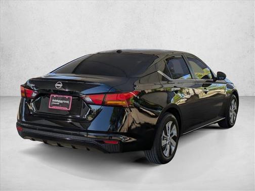 2025 Nissan Altima S FWD