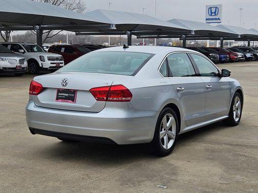 2015 Volkswagen Passat 1.8T Limited Edition