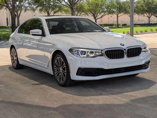 2019 BMW 540 540i