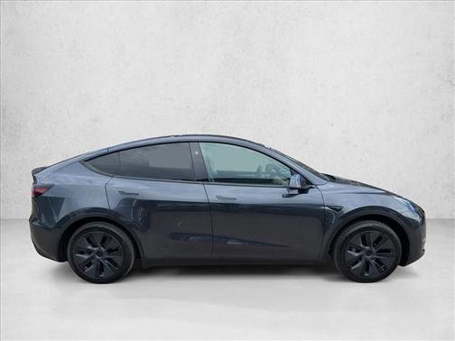 Silver/Gray 2024 Tesla Model Y Long Range Single Motor Rear-Wheel Drive