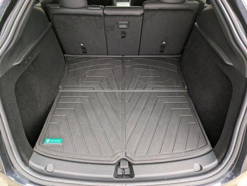 Silver/Gray 2024 Tesla Model Y Long Range Single Motor Rear-Wheel Drive