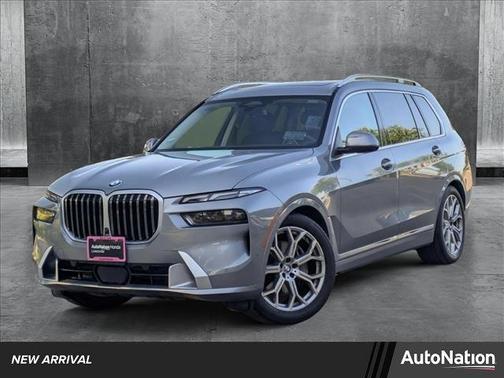 2025 BMW X7 xDrive40i