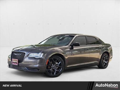 2022 Chrysler 300 Touring