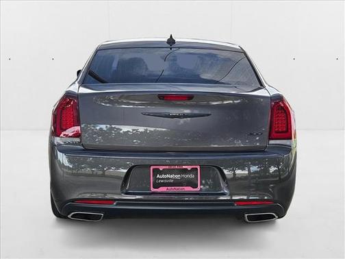 2022 Chrysler 300 Touring