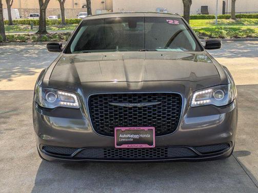 2022 Chrysler 300 Touring