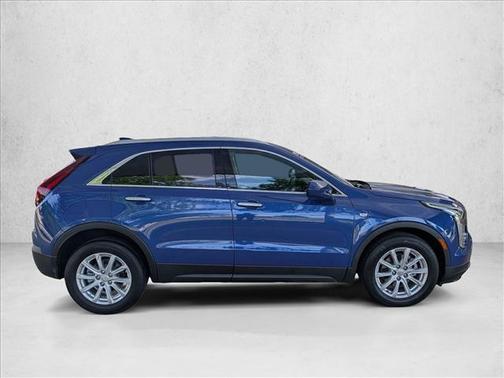Wave Metallic 2023 Cadillac XT4 Luxury