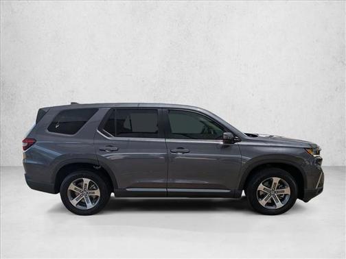 Modern Steel Metallic 2024 Honda Pilot EX-L 7 Passenger