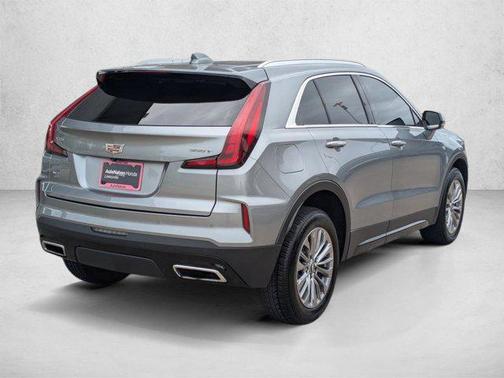 Argent Silver Metallic 2024 Cadillac XT4 Premium Luxury