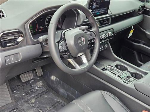 2025 Honda Pilot Touring 8-Passenger
