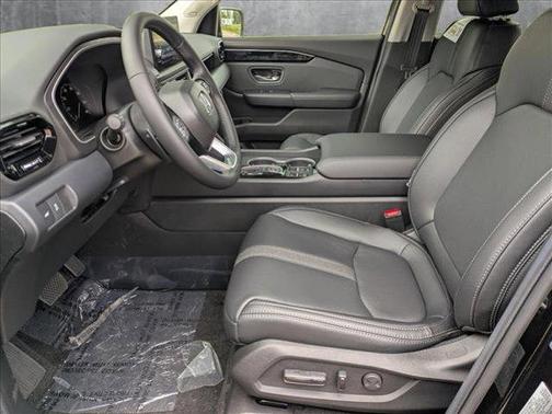 2025 Honda Pilot Touring 8-Passenger
