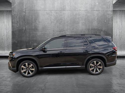 2025 Honda Pilot Touring 8-Passenger