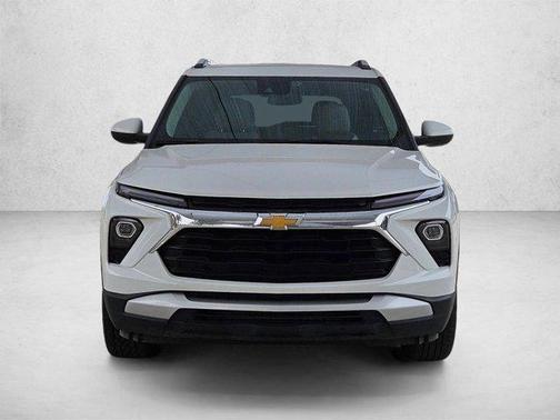 Summit White 2025 Chevrolet Trailblazer LT