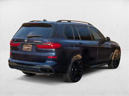 2021 BMW X7 M50i