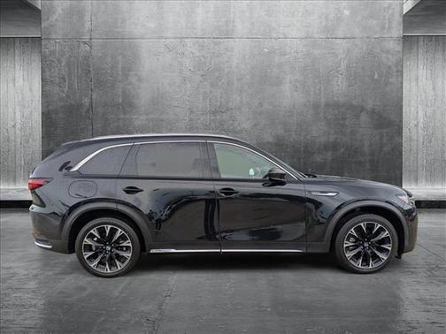 2024 Mazda CX-90 PHEV Premium Plus