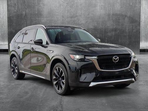 2024 Mazda CX-90 PHEV Premium Plus