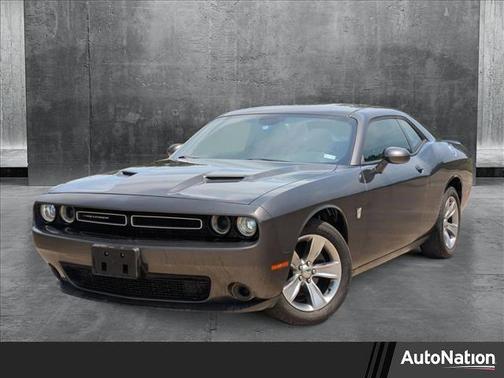 2016 Dodge Challenger SXT