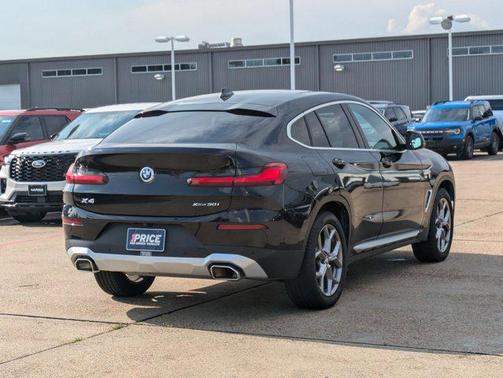 2023 BMW X4 xDrive30i