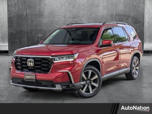 2025 Honda Pilot Touring 8-Passenger