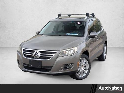2011 Volkswagen Tiguan SEL