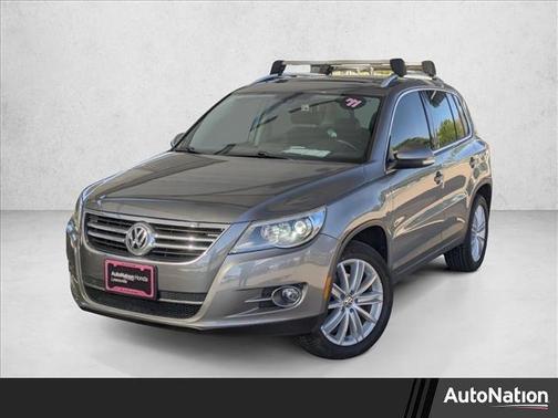 2011 Volkswagen Tiguan SEL