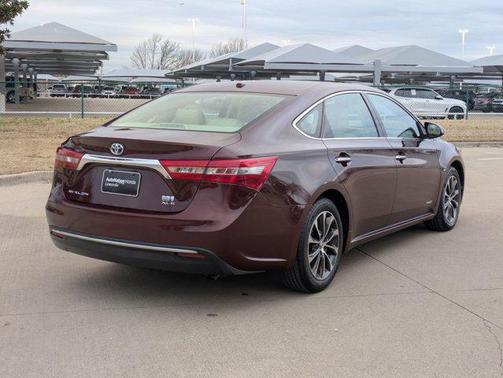 2016 Toyota Avalon Hybrid XLE Premium