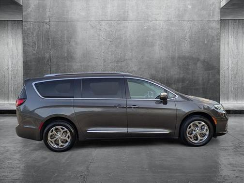 2021 Chrysler Pacifica Limited