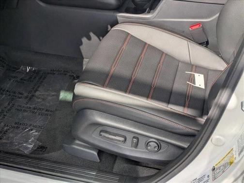 Platinum White Pearl 2026 Honda CR-V Hybrid Sport-L FWD