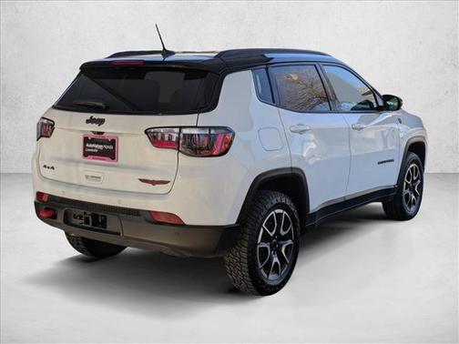 2025 Jeep Compass Trailhawk