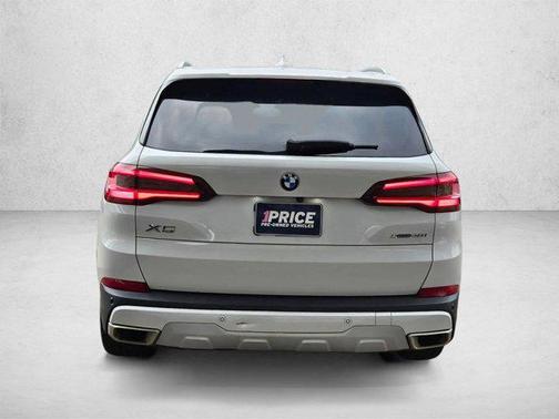 White 2023 BMW X5 xDrive40i