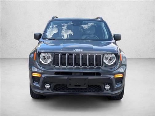 Graphite Gray 2022 Jeep Renegade Latitude