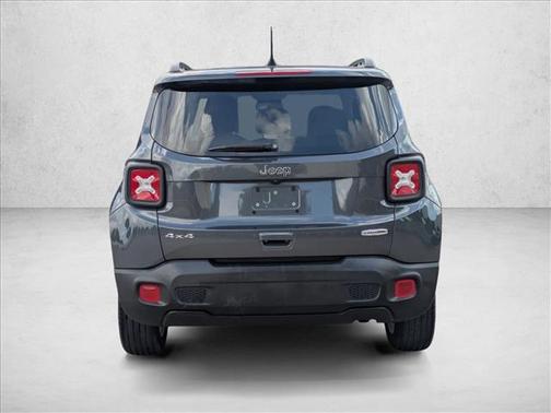 Graphite Gray 2022 Jeep Renegade Latitude