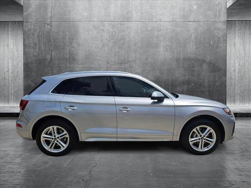 2021 Audi Q5 Premium Plus 55 TFSI e quattro S tronic
