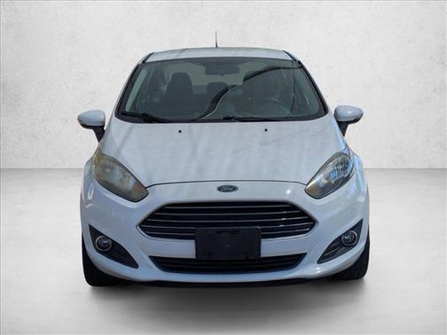 Oxford White 2014 Ford Fiesta SE