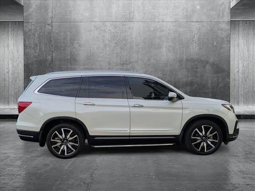 2019 Honda Pilot Touring 8-Passenger