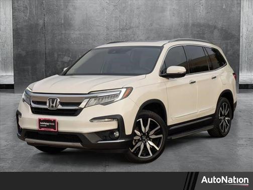 2019 Honda Pilot Touring 8-Passenger