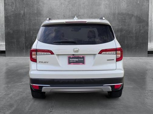 2019 Honda Pilot Touring 8-Passenger