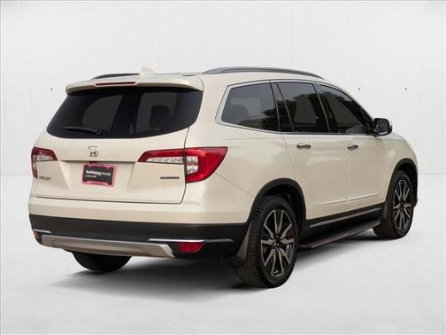 2019 Honda Pilot Touring 8-Passenger