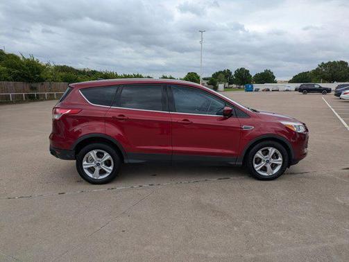 Ruby Red Tinted Clearcoat 2014 Ford Escape SE