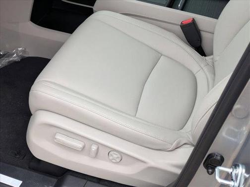Solar Silver Metallic 2026 Honda Odyssey EX-L