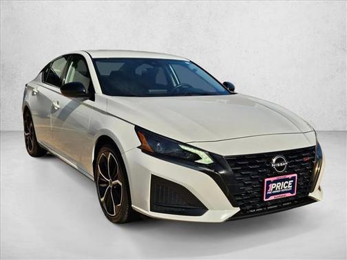 2023 Nissan Altima SR FWD