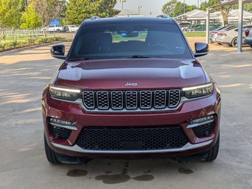 2022 Jeep Grand Cherokee Summit