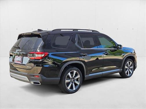 2025 Honda Pilot Touring 8-Passenger