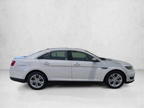 White Platinum Metallic Tri-Coat 2016 Ford Taurus SEL