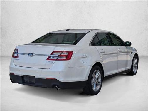 White Platinum Metallic Tri-Coat 2016 Ford Taurus SEL