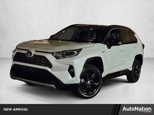 2020 Toyota RAV4 Hybrid SE