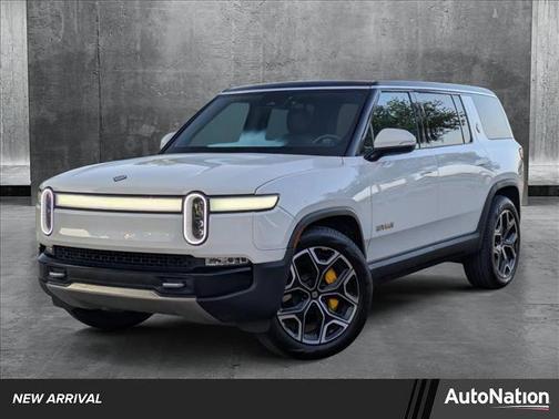 2023 Rivian R1S Adventure