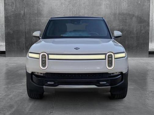 2023 Rivian R1S Adventure