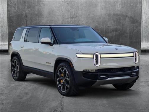 2023 Rivian R1S Adventure